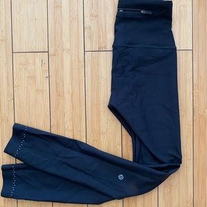 Lululemon compression tights in black - Sz 2